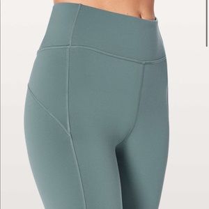 Lululemon In Movement 25” in Mystic Green